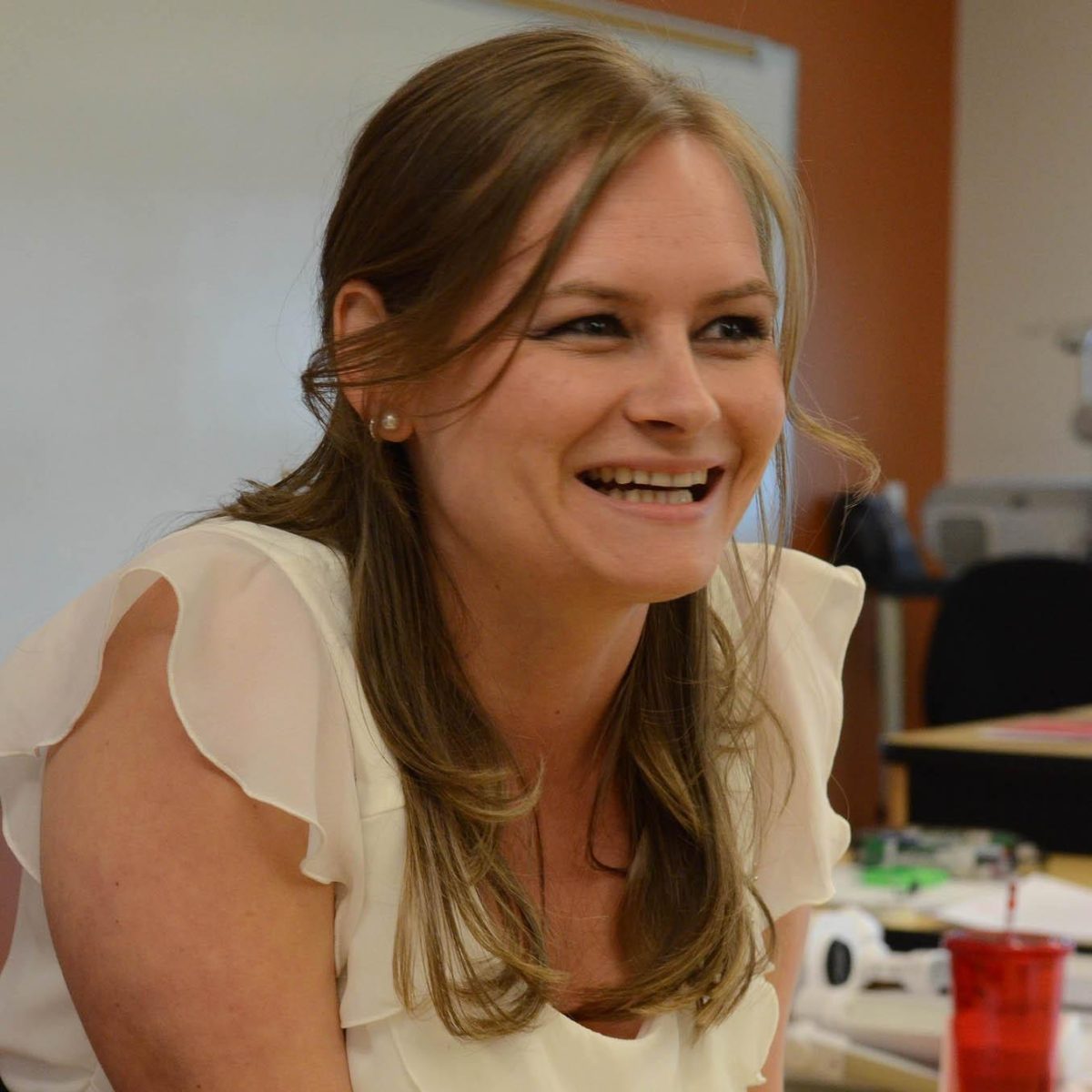 Michelle Vogel-Trautt, Psychology Faculty Instructor, Award Environmental Portrait. (Lucy Wheeler/The Telescope)