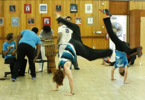 Brendan McKenna and Rachelle Hendrix begin their jogo with an au, September 16, 2014. (Angela Marie Samora/The Telescope)
