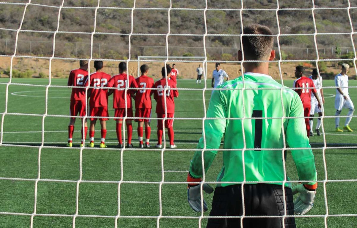 Palomar goalkeeper, Steven Ross (#1), awaits a free kick. Palomar played host to the visiting Norco Community College Mustangs on Friday Sept. 5, 2014. (Philip Farry/The Telescope)