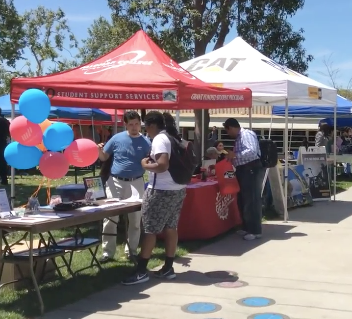 Palomar College fair. (Fern Menezes, Steven Buriek/The Telescope)