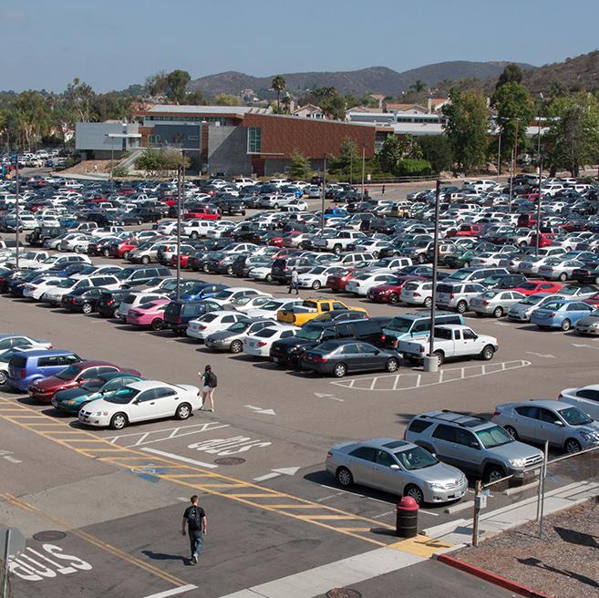 Palomar lot 12 on first day of Fall 2015 semester. (Lou Roubitchek/The Telescope)