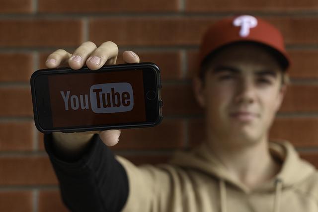 Palomar Student, Jordan Beau talks about his youtube channel: Beau Bros on Sept. 21, 2016. (Kayla Rambo/The Telescope)