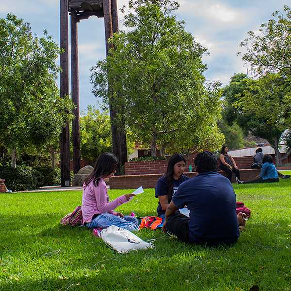 The LaFe Inter Varsity group meet under the Palomar clocktower on Sept. 27, 2016. (Davis Van Renen/The Telescope)