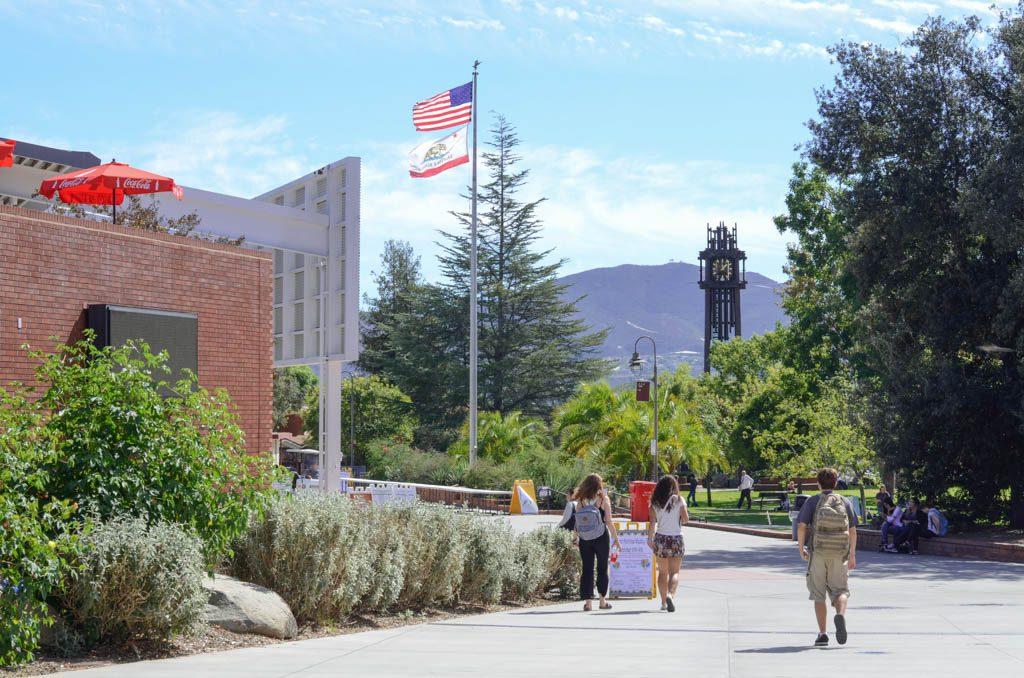 Palomar students walk around campus between classes on a warm day on Oct. 10, 2016. (Tracy Grassel/The Telescope)