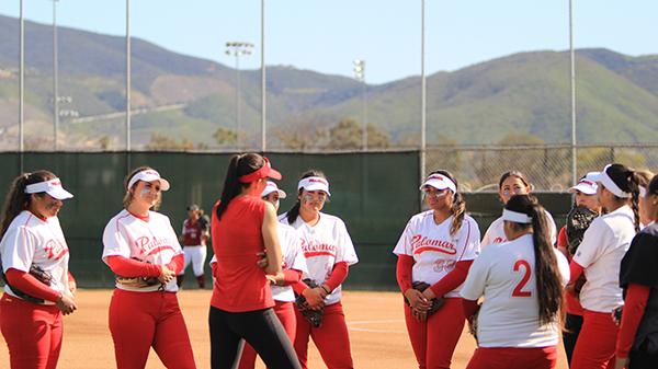 Palomar Comets prepping for the game against San Diego on Friday, March 3, 2017. (Coulter Mohill Smith/The Telescope)