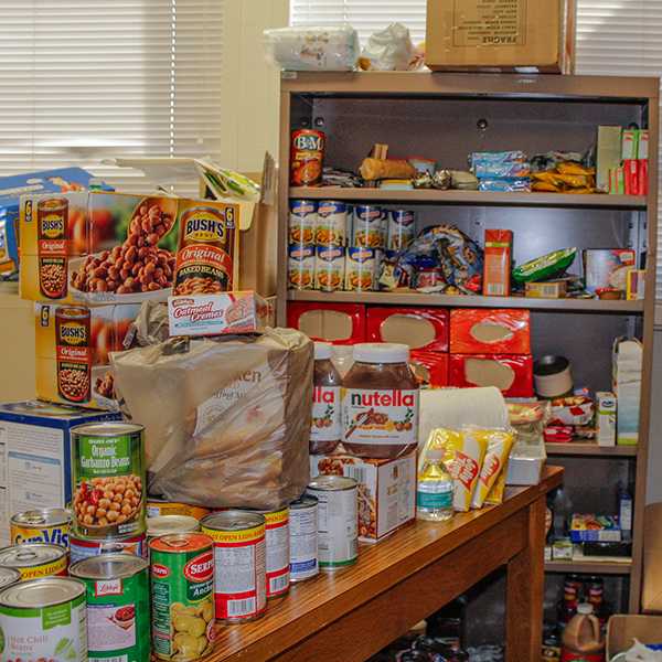 Palomar College Food Bank Nov. 18, 2015. (Hanadi Cackler/The Telescope)