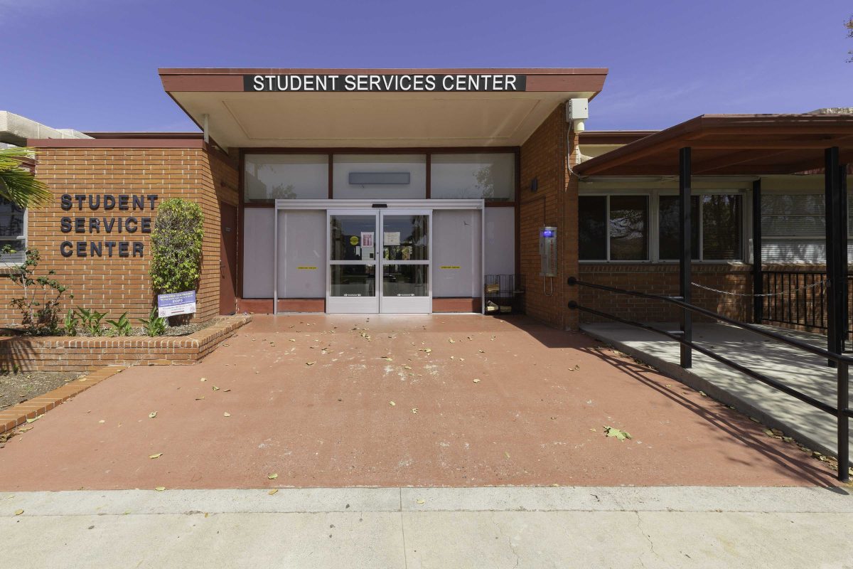 The Student Services building front entrance is closed for Spring Break 2019.  Sonny Cavarlez / The Telescope