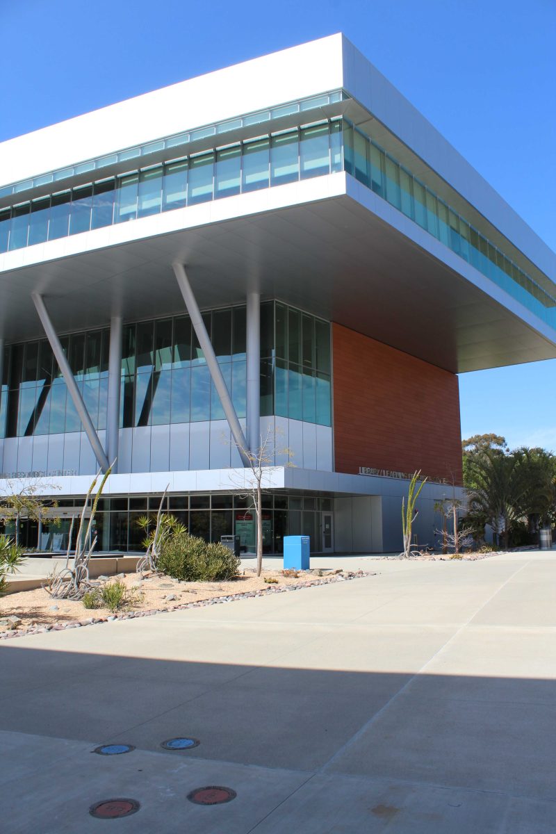 The Palomar College Library on the San Marcos campus. (Photo by Nicolas Parrott)