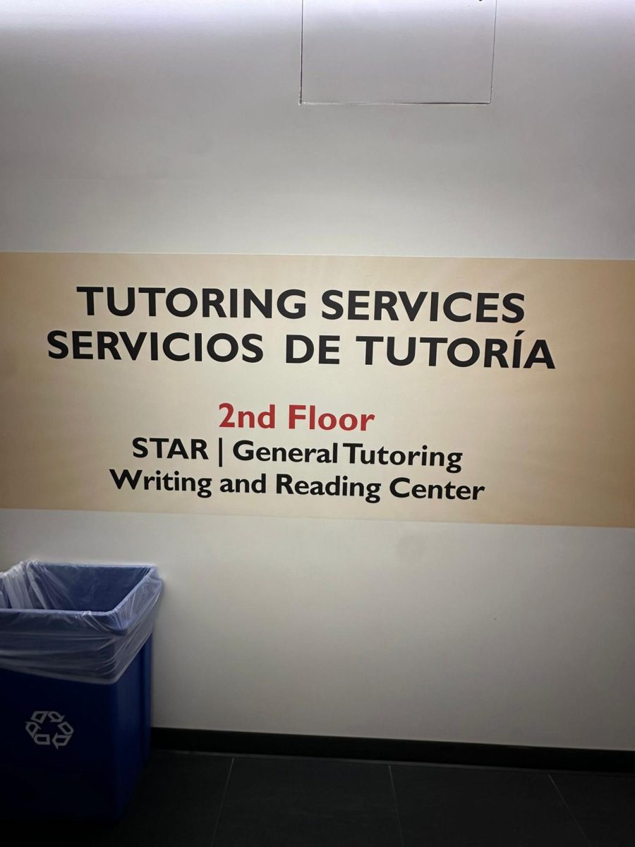 Tutoring Services 2nd floor sign, directly off the elevators. Photo credit: Olivia Reyes